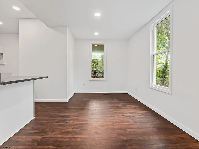 44 Edgehill St — Photo 8