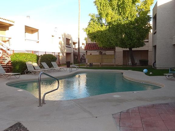 2nd image of 3002 N 70th St Unit 122