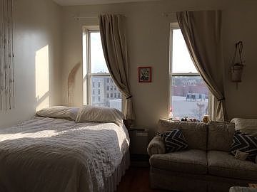 1st image of 141 Thames St #3M