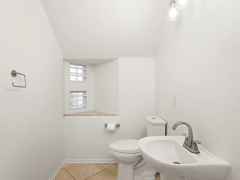 10960 Ivy Hill Dr #7 — Photo 12