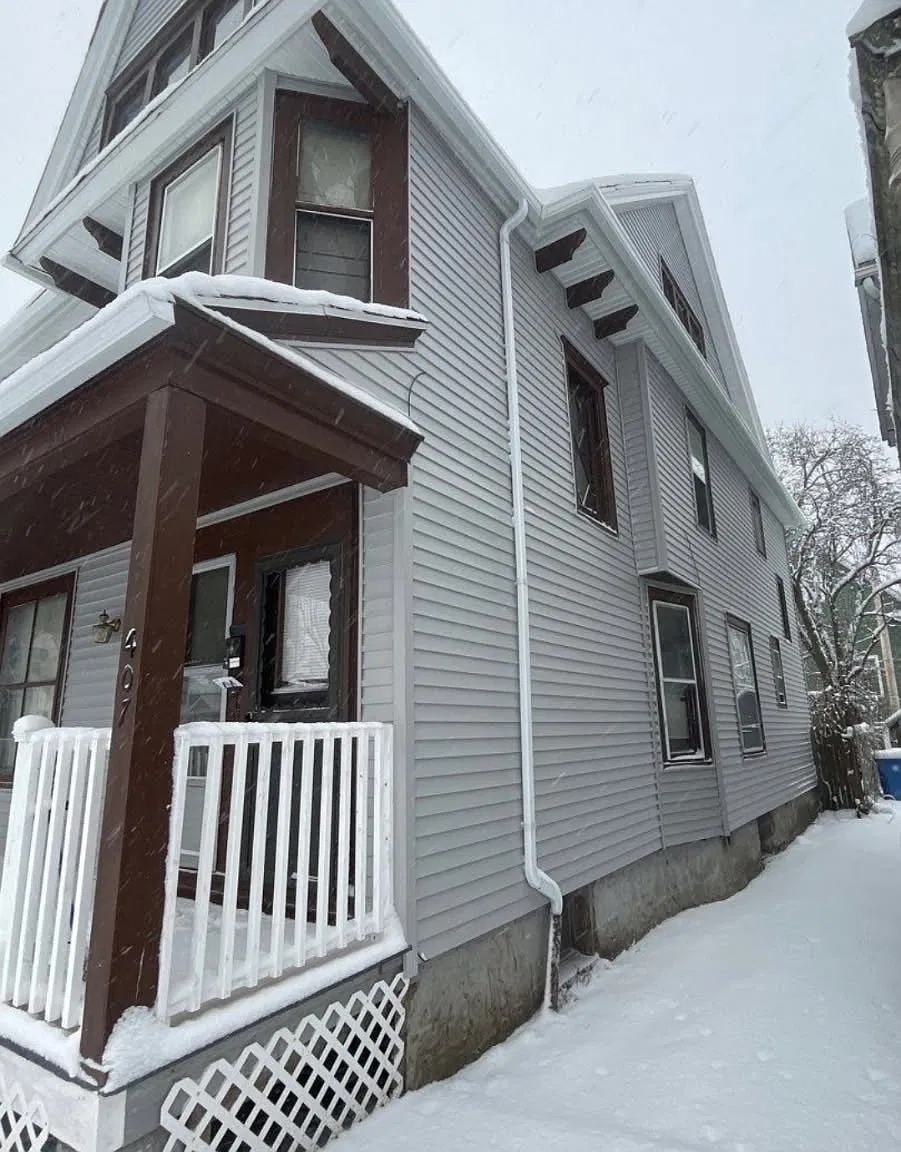 405-407 Flint Street - 407 (Upper) — Photo 2