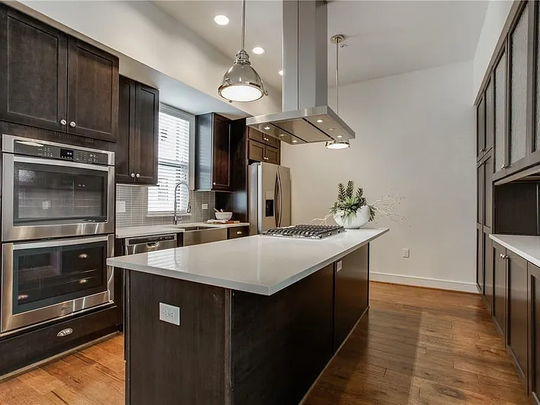 2500 State St #1112 — Photo 5