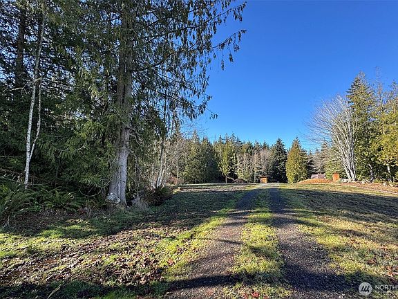4th image of 276 Watershed Road