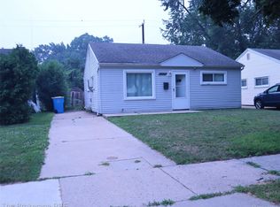 34861 John St, Wayne, MI 48184