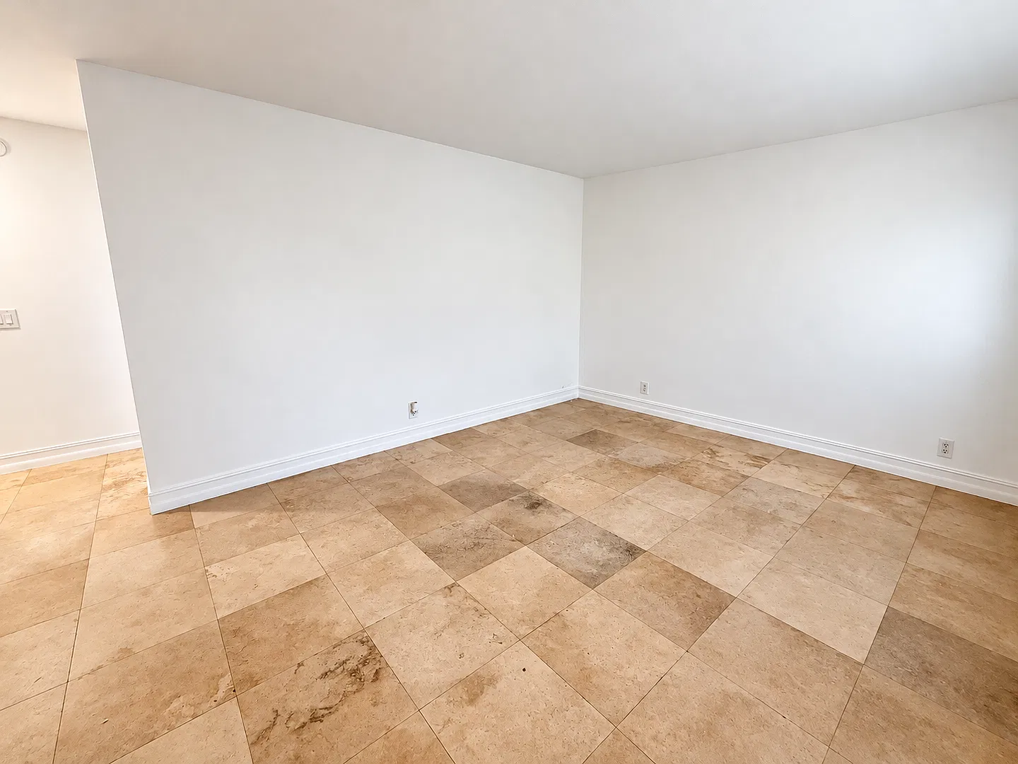3007 N Andrews Ave — Photo 3
