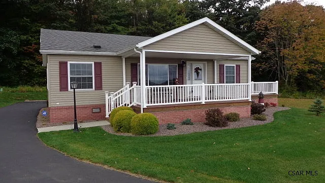 312 Indigo Ln photo 1