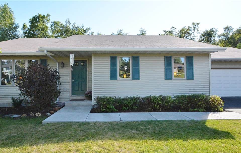 1st image of 2921 Sand Hill Ct