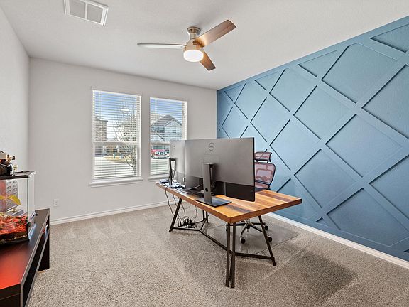 5th image of 380 Capstone Rd