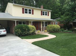 6916 Sydenstricker Rd, Springfield, VA 22152