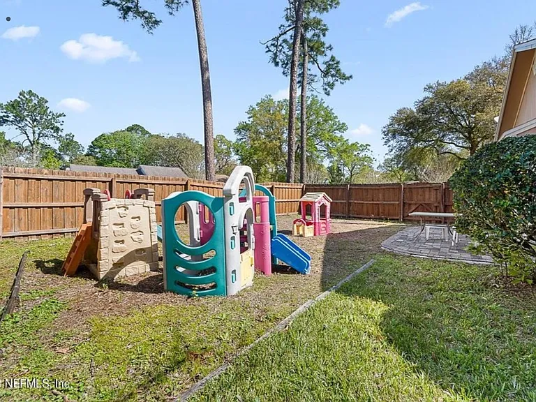 11270 Kinrose Ct — Photo 20