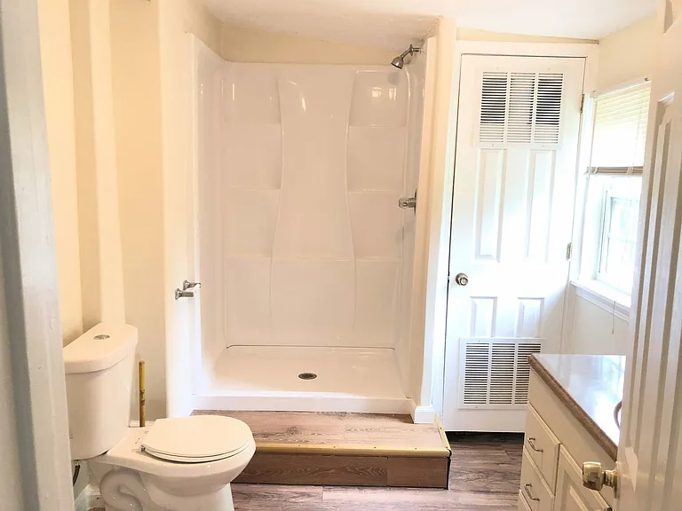 528 N Grandview St — Photo 5