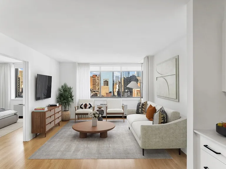 800 6th Ave #25F — Photo 1