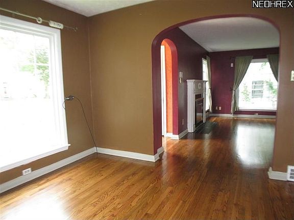 5th image of 50 Goodhue Dr