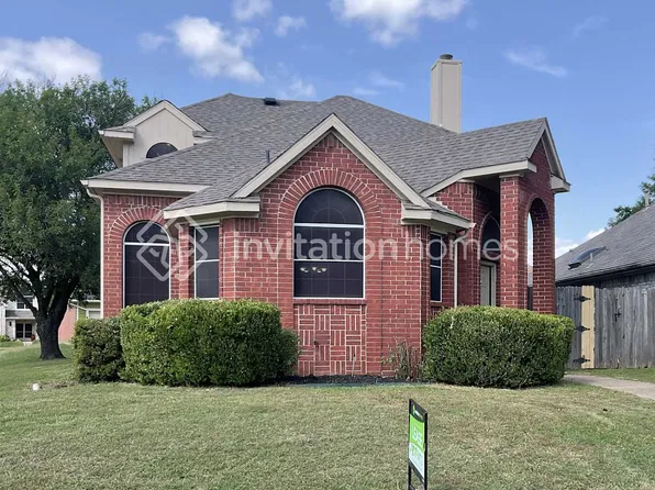 4402 Laredo Dr, Grand Prairie, TX 75052
