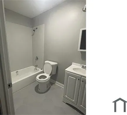 7743 S Yates Blvd #3 — Photo 6