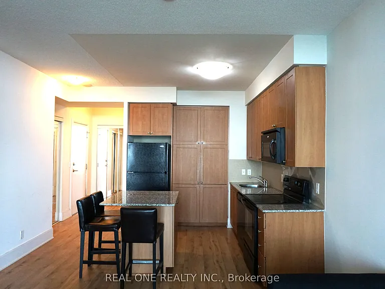 330 Burnhamthorpe Rd W #2801 — Photo 7