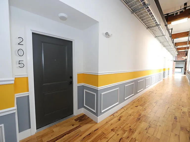 1822 E Glenwood Ave — Photo 14
