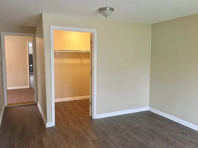 9403 Shenandoah Dr — Photo 32