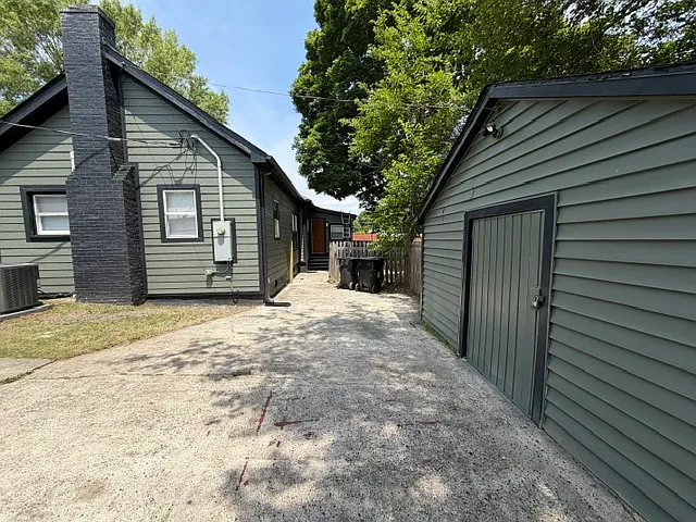 614 Tucker St — Photo 29