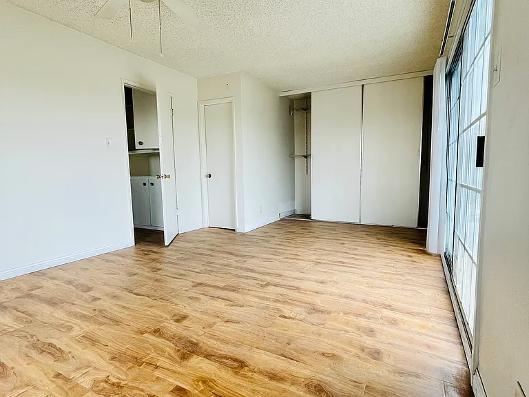9403 Carron Dr — Photo 47