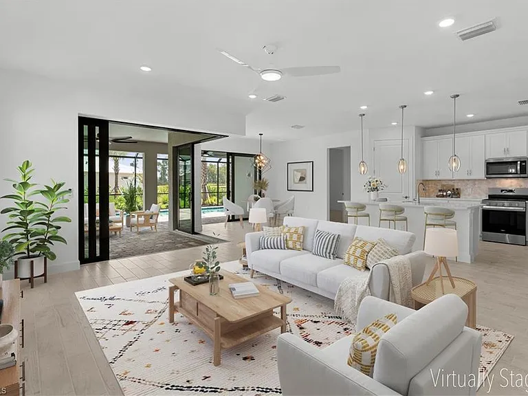 2104 Freemont Way NE — Photo 2