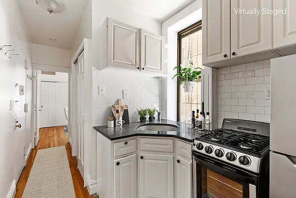 Sold by Compass | media 3