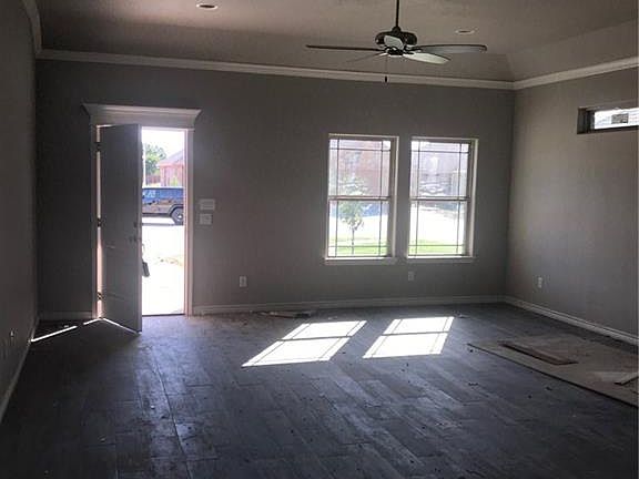 5th image of 4923 Opal Ct
