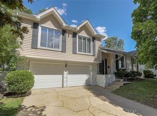 12307 Norton Ave, Grandview, MO 64030