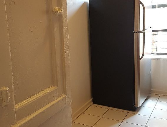 2nd image of 25 Tennis Ct APT 2J