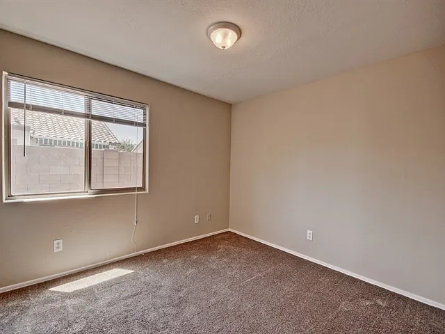 2604 N 105th Dr — Photo 10