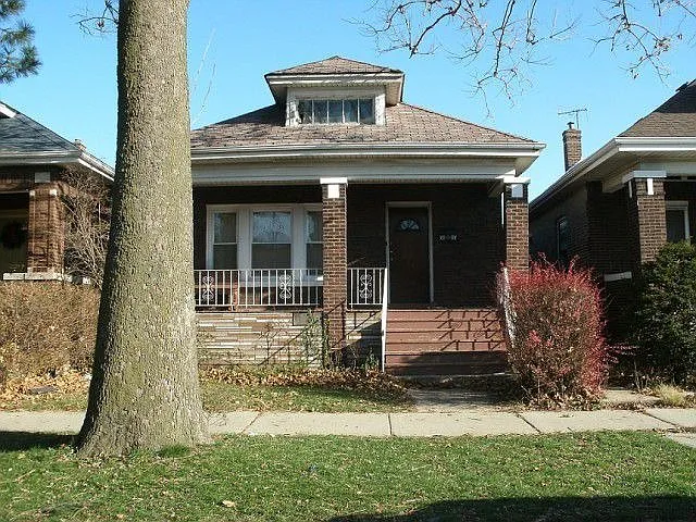 6005 S Spaulding Ave photo 1