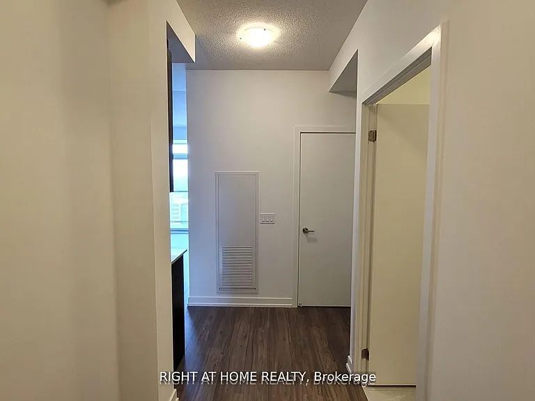 55-1801 Duke St W #55 — Photo 7