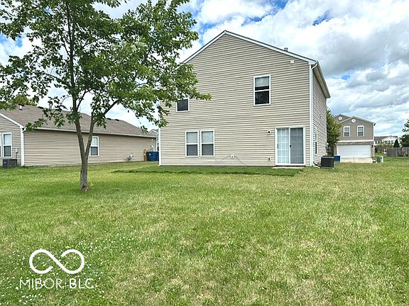 2nd image of 3216 Black Forest Ln