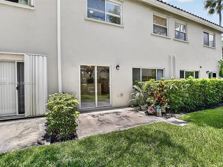 13212 NW 7th Dr — Photo 32