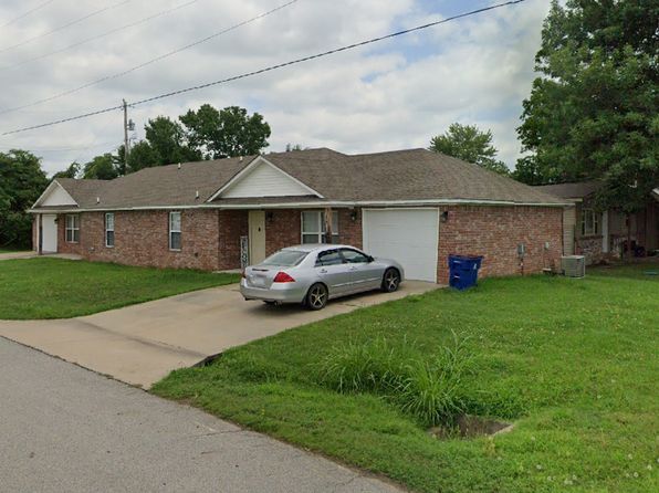 801A Creston St