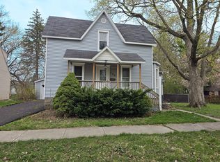 720 N 5th St, Dekalb, IL 60115