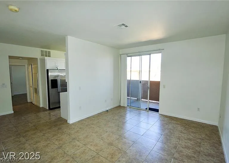 231 W Horizon Ridge Pkwy #1113 — Photo 9