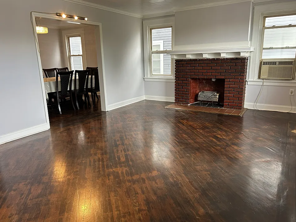 85 Manchester Pl #2