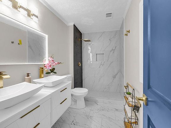 2nd image of 4922 Rock Springs Rd