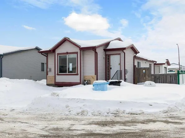 101 NE Black Bear Cres, Wood Buffalo, AB T9K 2H4