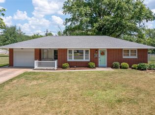 1364 N Evergreen Ln, Columbia, IL 62236