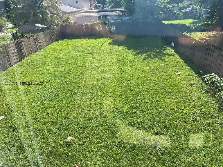 4245 NW 24th Ave — Photo 17