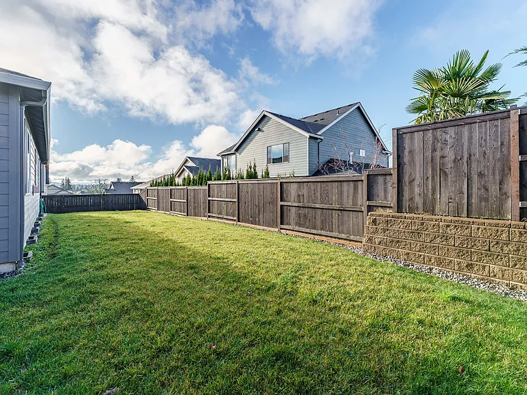 8989 N Kale Cir — Photo 42