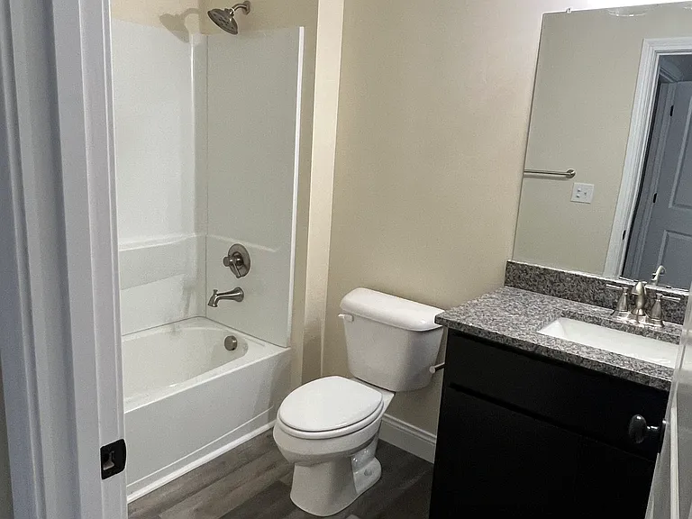 3840 Rohling Oaks Dr #H9 — Photo 15