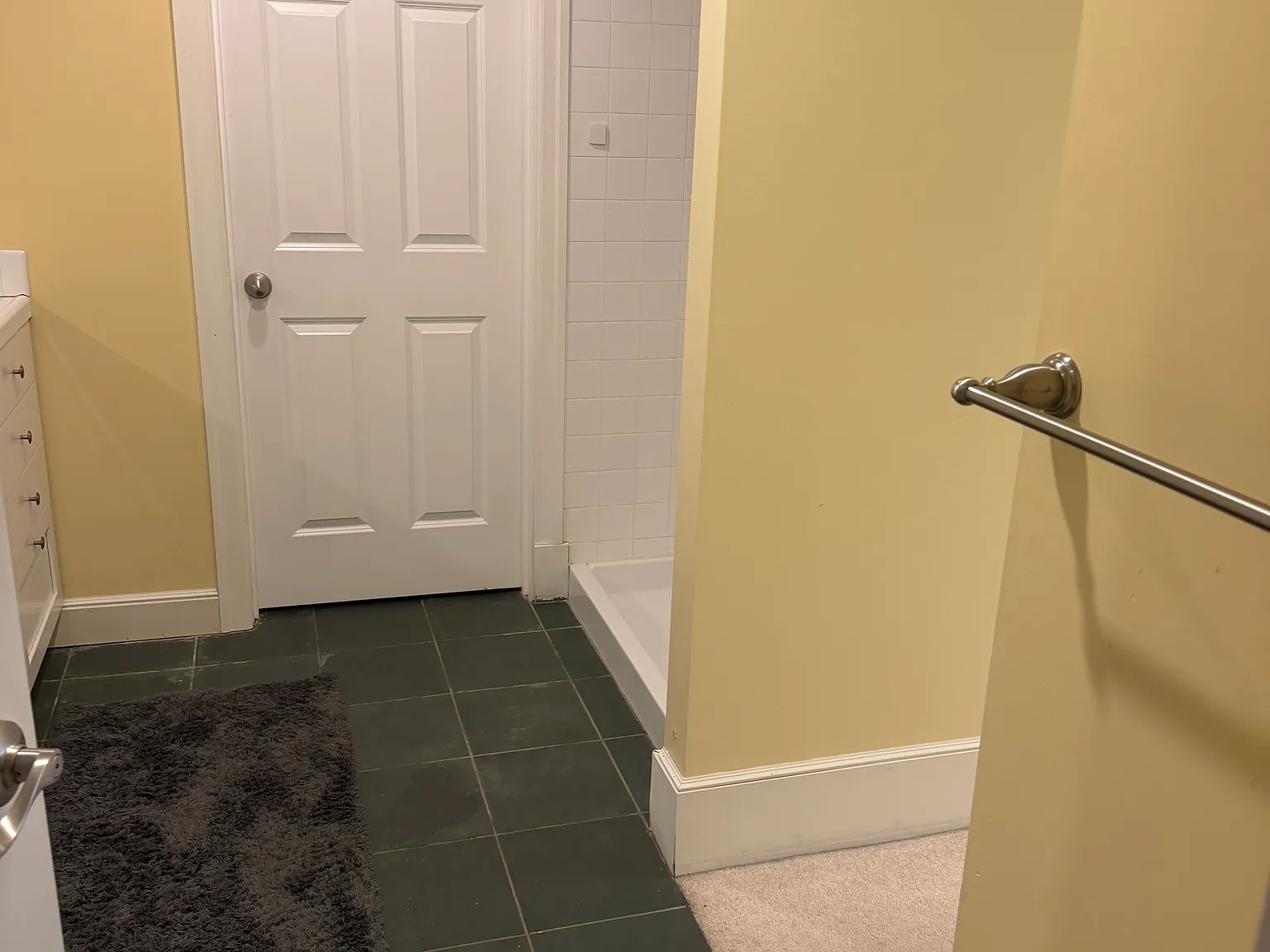 3 bed, 2180 sqft, $2,500 — Photo 4