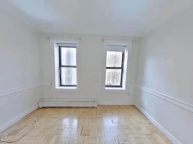 195 E 2nd St #12A — Photo 3