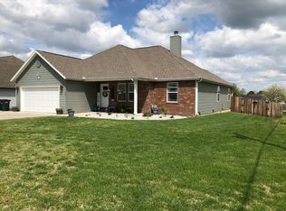 1101 N Rosedale Sq, Webb City, MO 64870