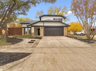 3048 Old Orchard Ln, Bedford, TX 76021