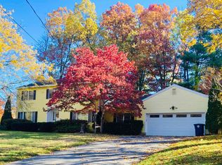 17 Danbury Rd, Nashua, NH 03064