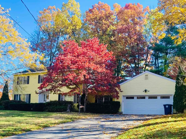17 Danbury Road, Nashua, NH 03064